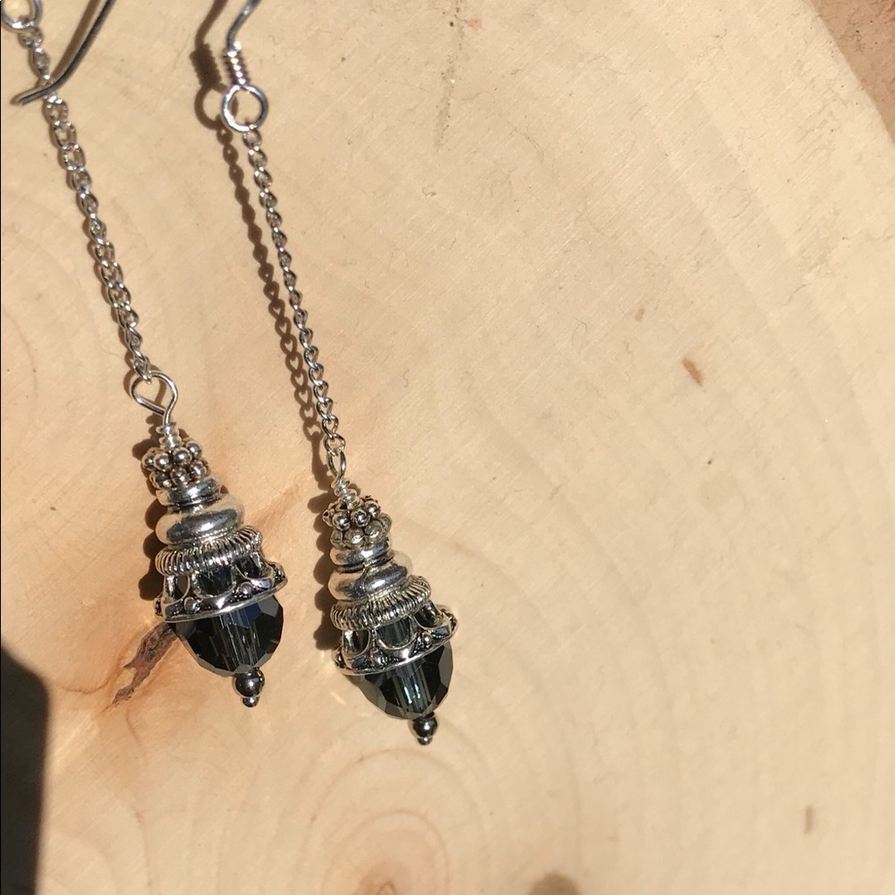 SWAROVSKI Montana chain earrings - Picture 2 of 3